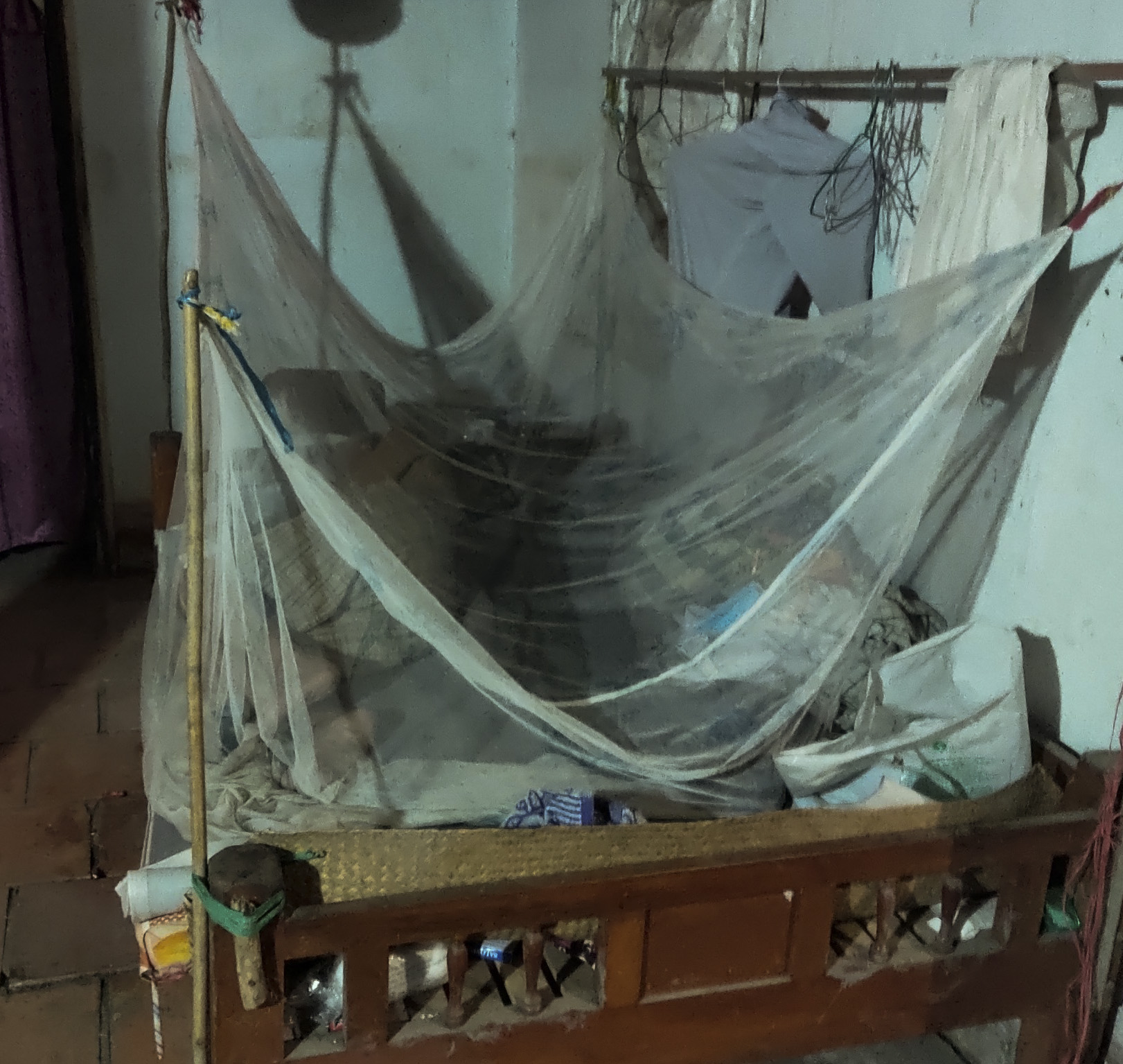 Hoàn cảnh khó khăn của gia đình cựu quân nhân có vợ bị bệnh nan y